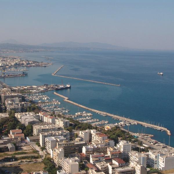 ΠΑΡΑΛΙΑΚΗ ΑΠΟ ΨΗΛΑ